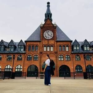 Meet your Posher, كيسي